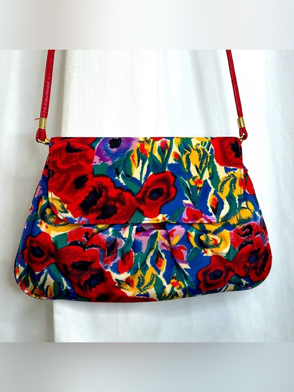J. Renee’ Red Floral Crossbody / Clutch Bag